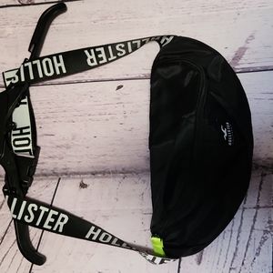 Hollister belt bag In excellent condition